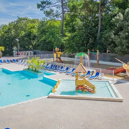 - Piscine - Ccbbggf * Saint-Augustin (Charente-Maritime)