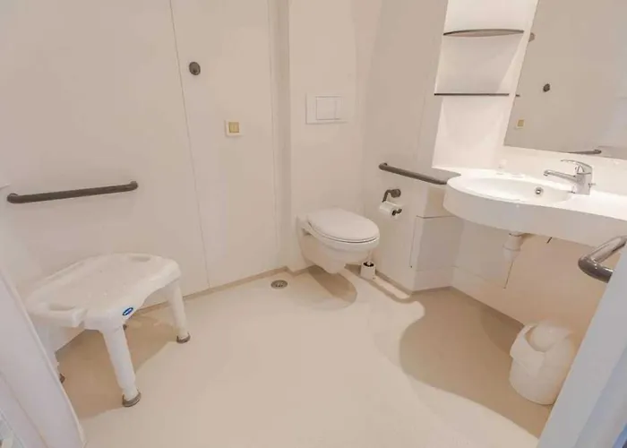 - Piscine - Ccbbggf Camping