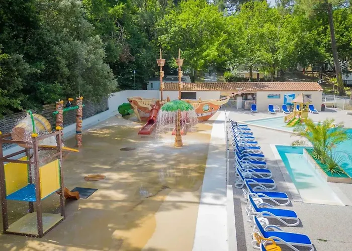 Camping - Piscine - Ccbbggf Saint-Augustin (Charente-Maritime)
