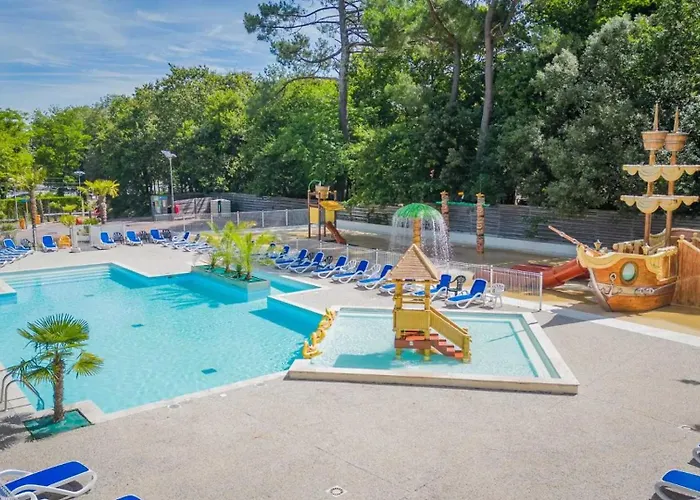 - Piscine - Ccbbggf * Saint-Augustin (Charente-Maritime)